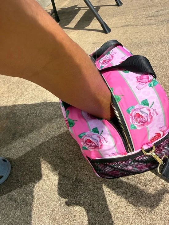 NWT Betsey Johnson Large Size Pink Rose Stripe Insulated Lunch Tote - Picture 8 of 9